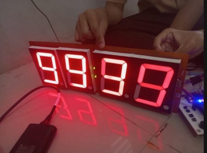 Jam Digital STM32